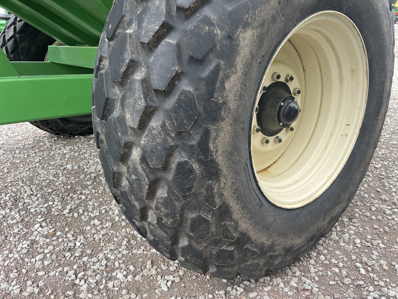 2012 J & M 750-18 Image 10