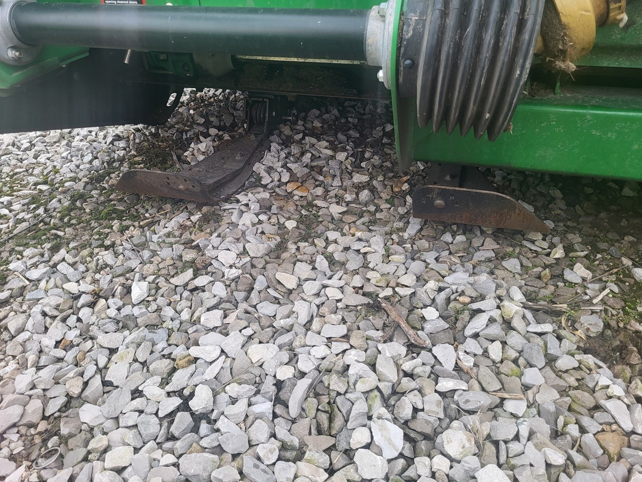 2010 John Deere 608C Image 10