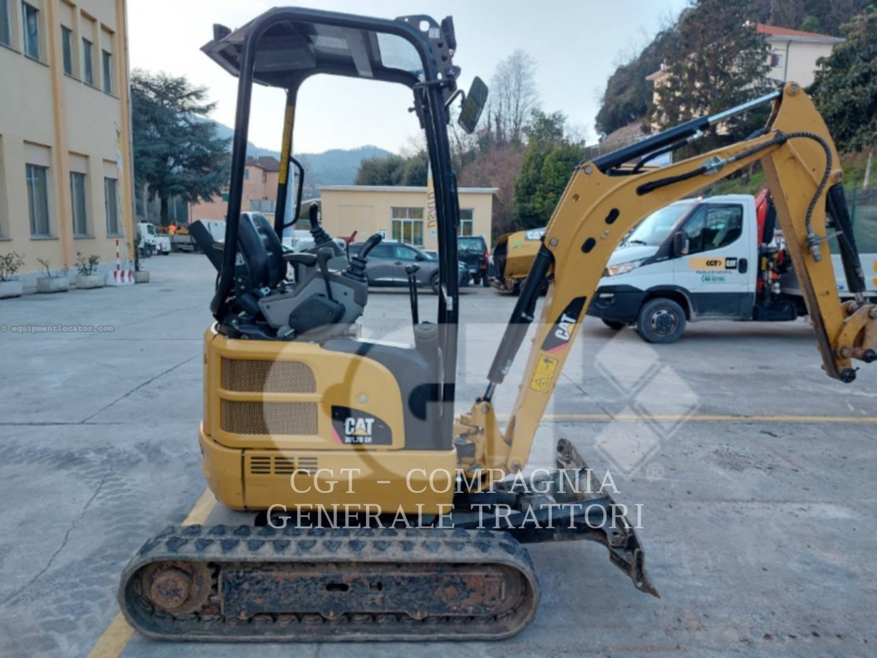 2018 Caterpillar 301.7D Image 3