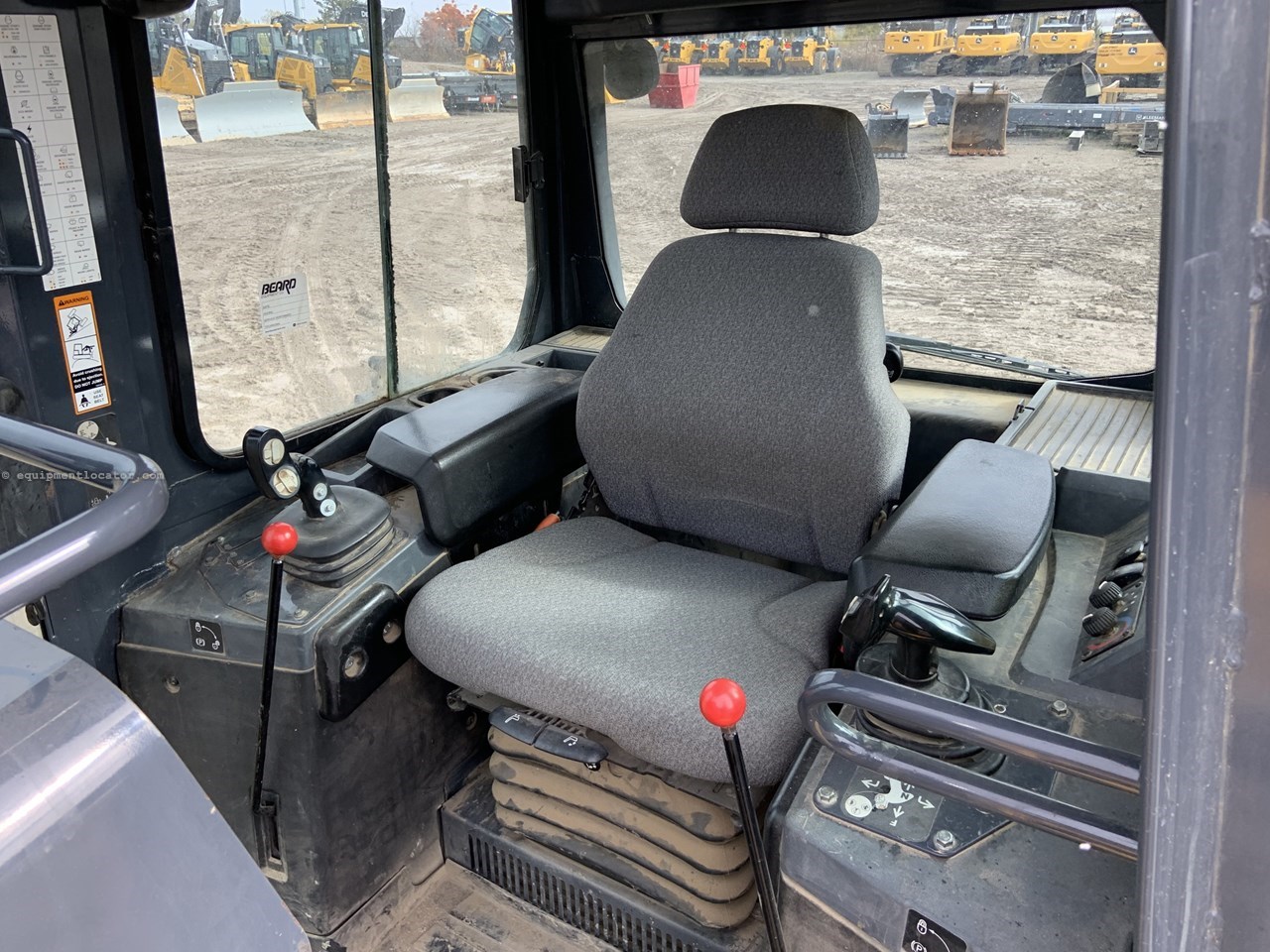 2017 John Deere 700K Image 10