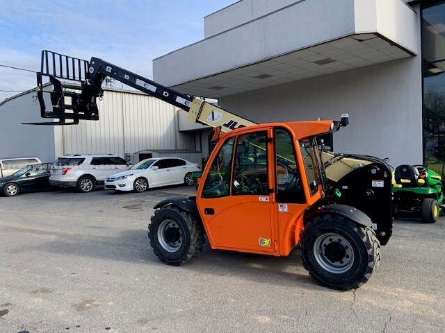 2025 John Deere G5-18A Image 3