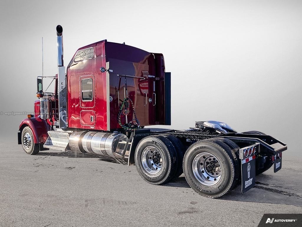 2024 Kenworth W900L Image 4