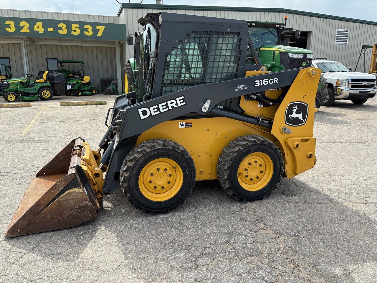 2023 John Deere 316GR Image 3