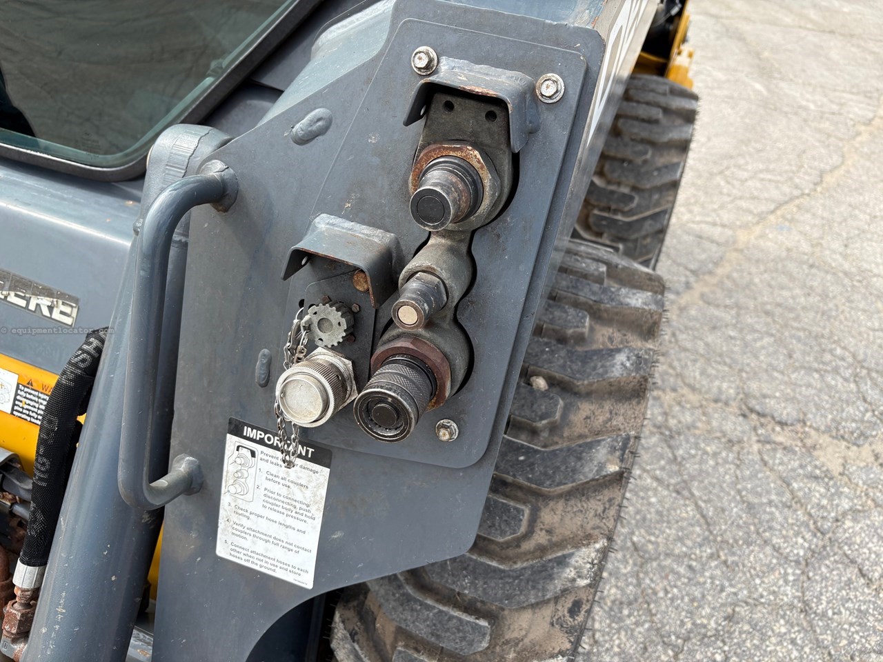 2023 John Deere 316GR Image 7