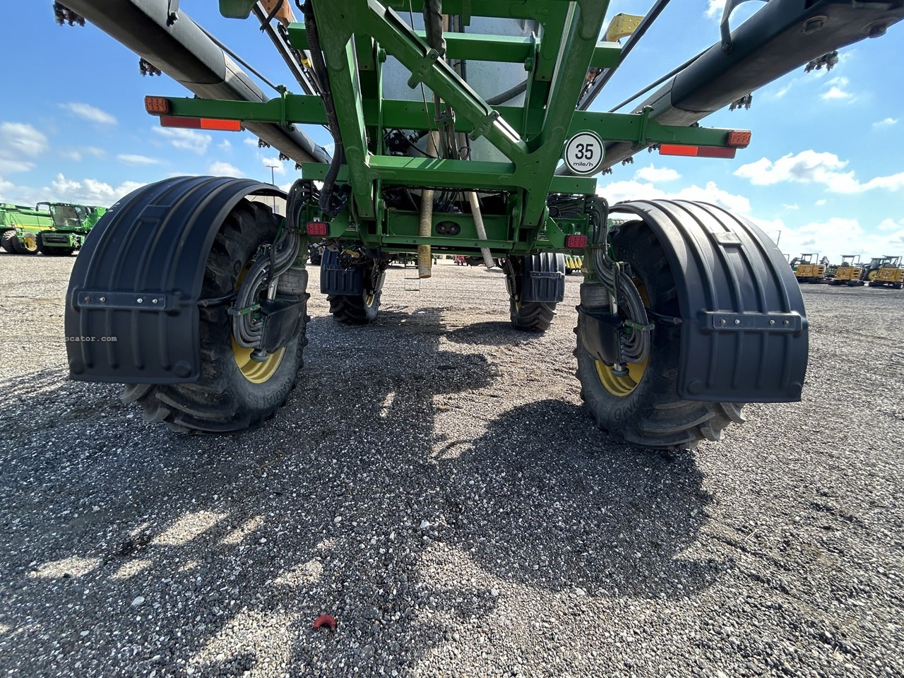 2020 John Deere R4044 Image 10