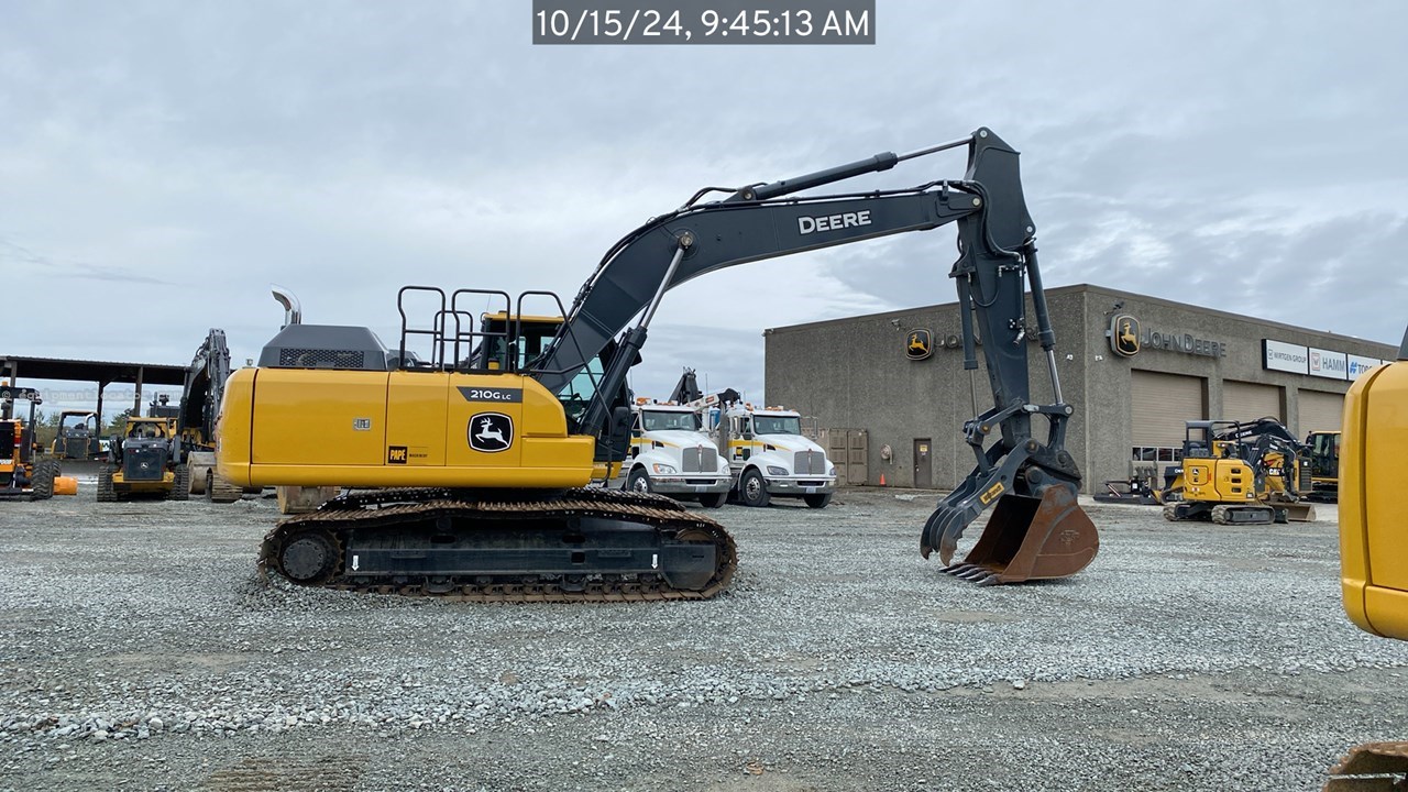 2022 John Deere 210GLC Image 6