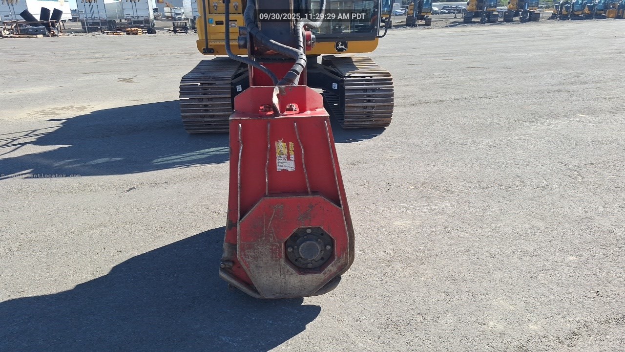 2021 John Deere 130G Image 10