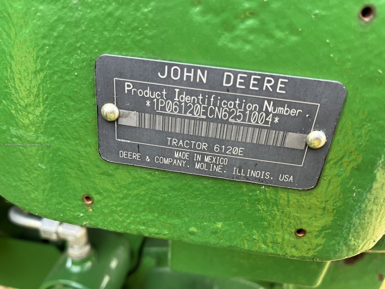 2023 John Deere 6120E Cab Image 10