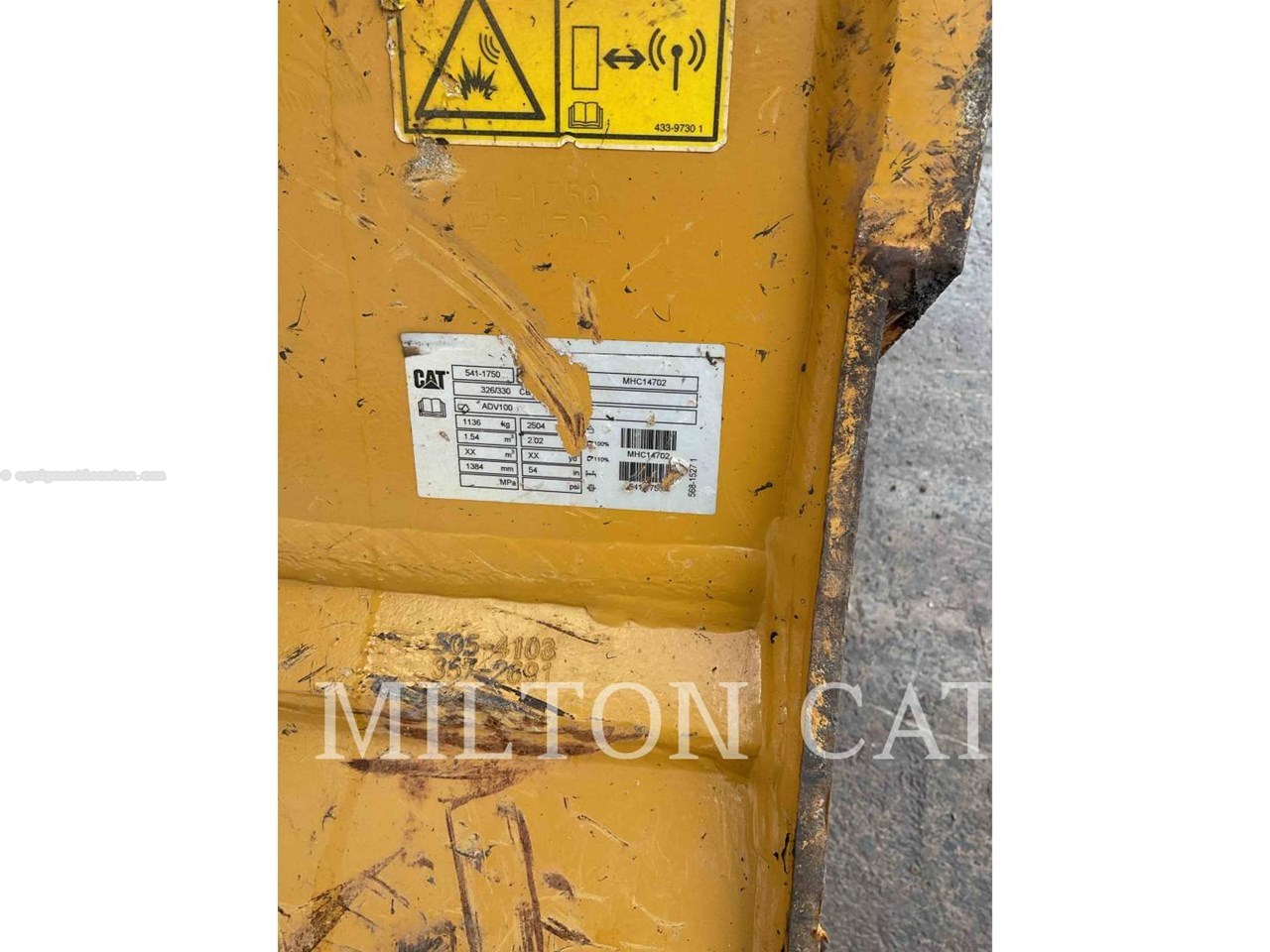 2023 Caterpillar 335 Image 10