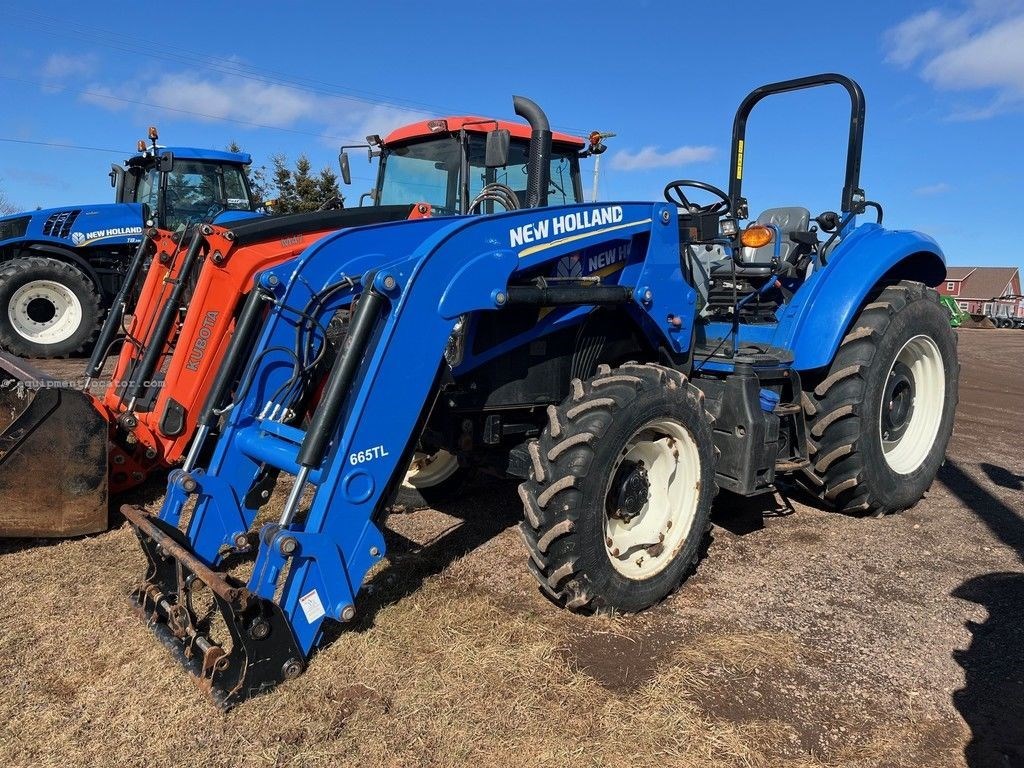 2019 New Holland T5 Series – Tier 4B .100 Dual Command™ Image 1