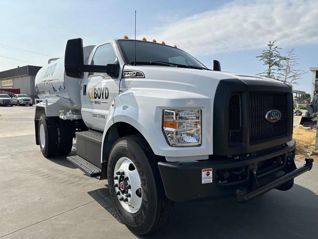 2023 Ford F750 2000 Image 1