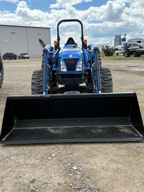 2023 New Holland WORKMASTER 70 Image 4