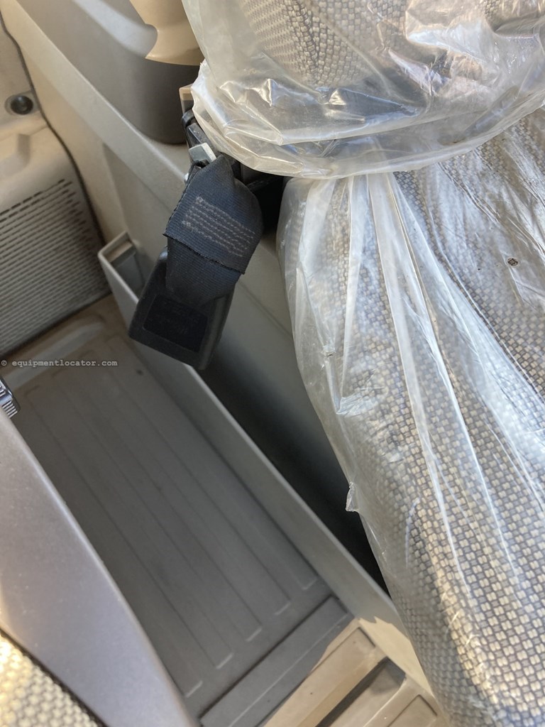 2022 John Deere 8R 280 Image 10