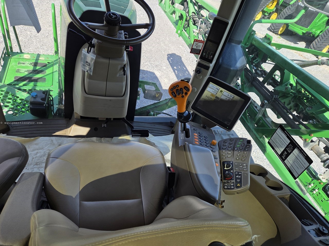 2015 John Deere R4038 Image 10