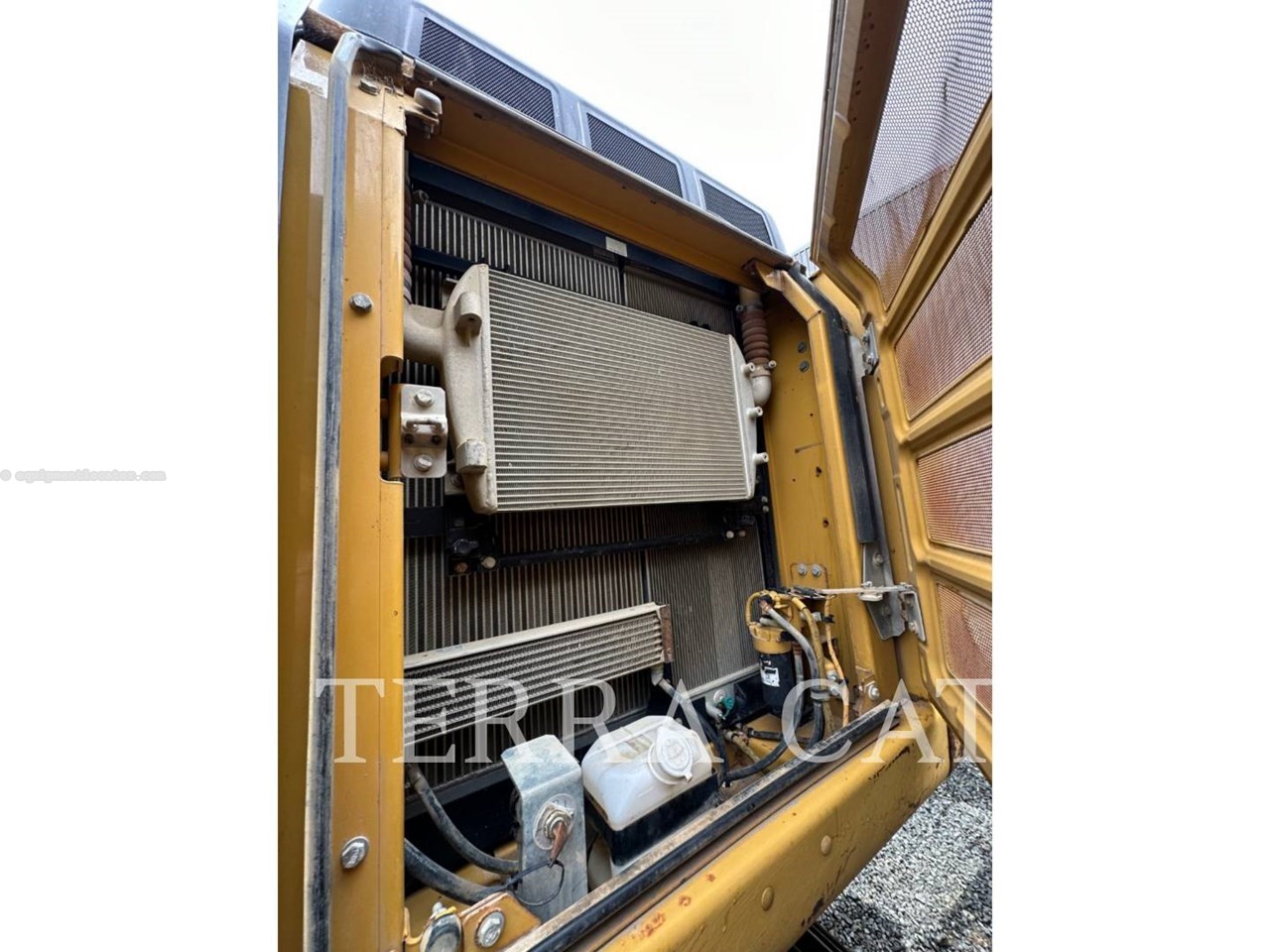 2014 Caterpillar 329 E L Image 10