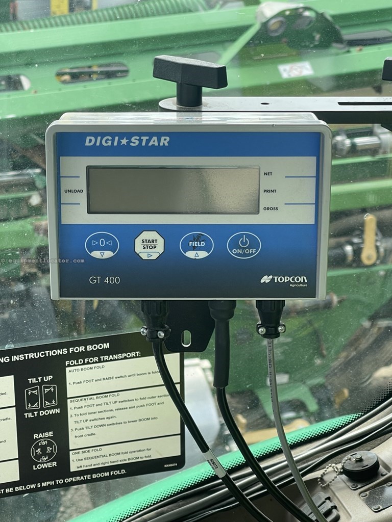 2018 John Deere R4045 Image 10