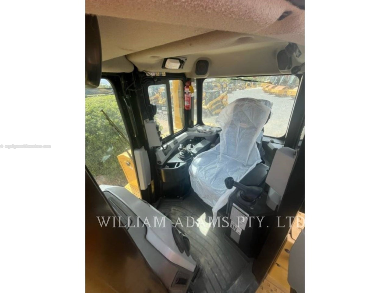 2018 Caterpillar D6T Image 7