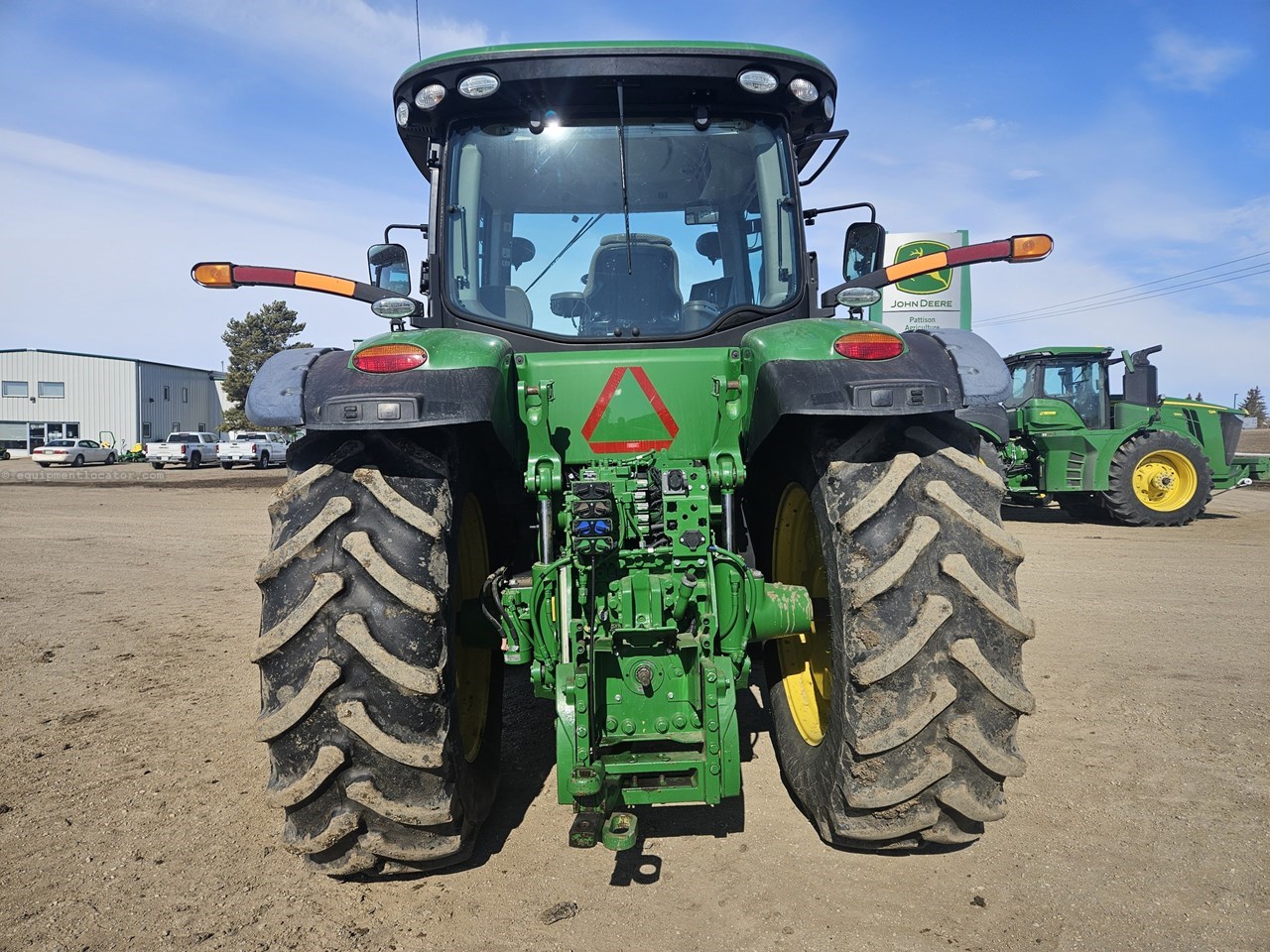 2016 John Deere 7230R Image 4