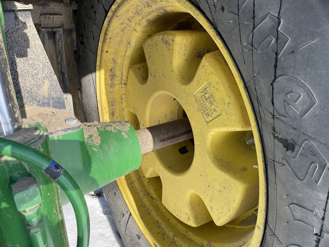 2016 John Deere 7230R Image 16