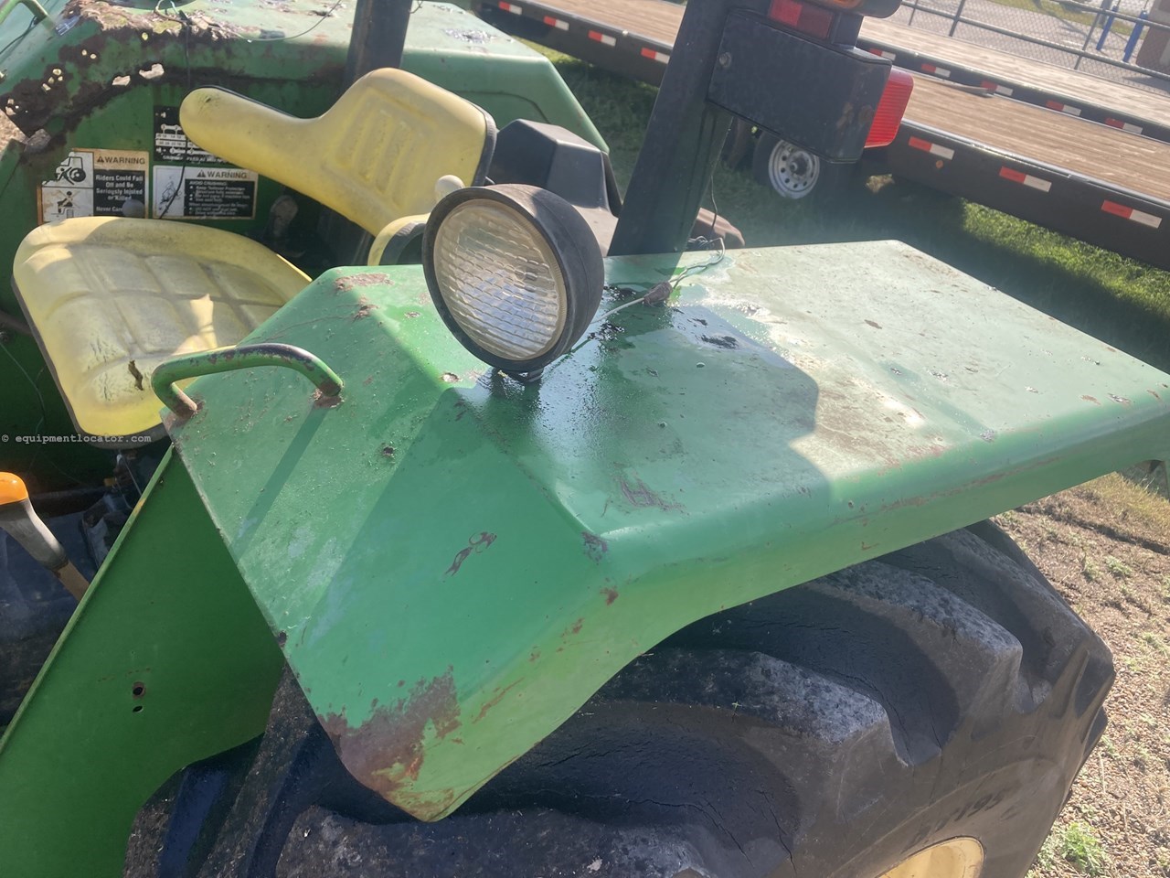 2006 John Deere 5303 Image 10