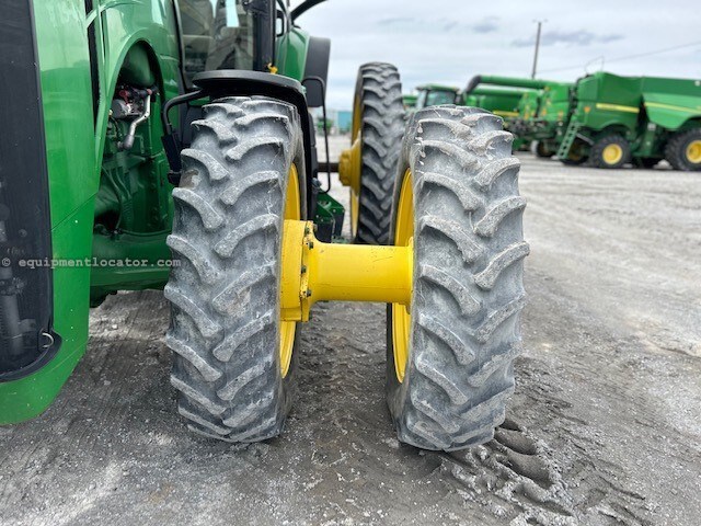 2015 John Deere 8270R Image 10