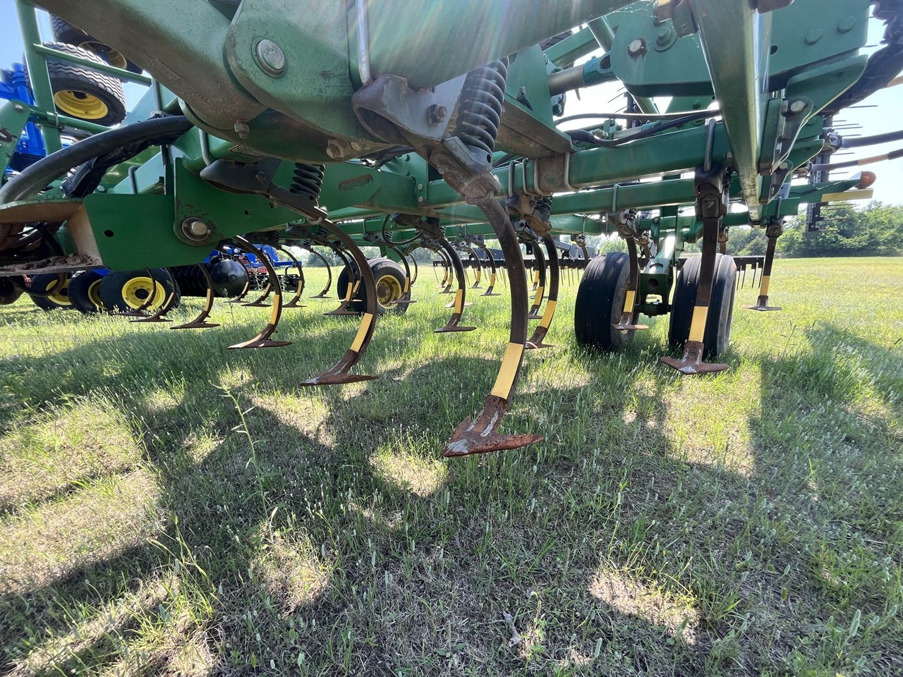 2008 John Deere 2210 Image 10