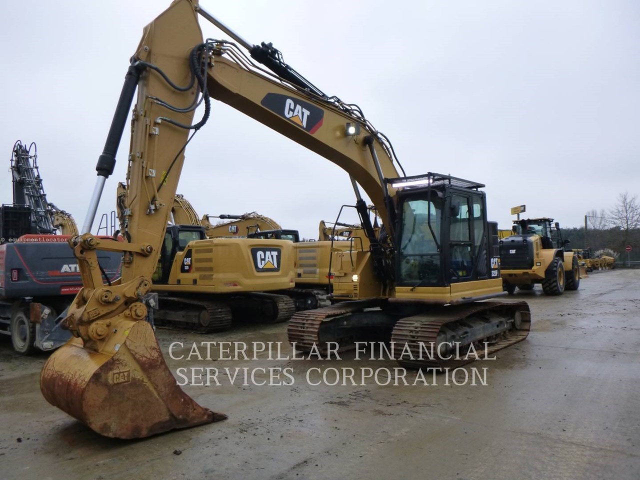2019 Caterpillar 325FLCR Image 1
