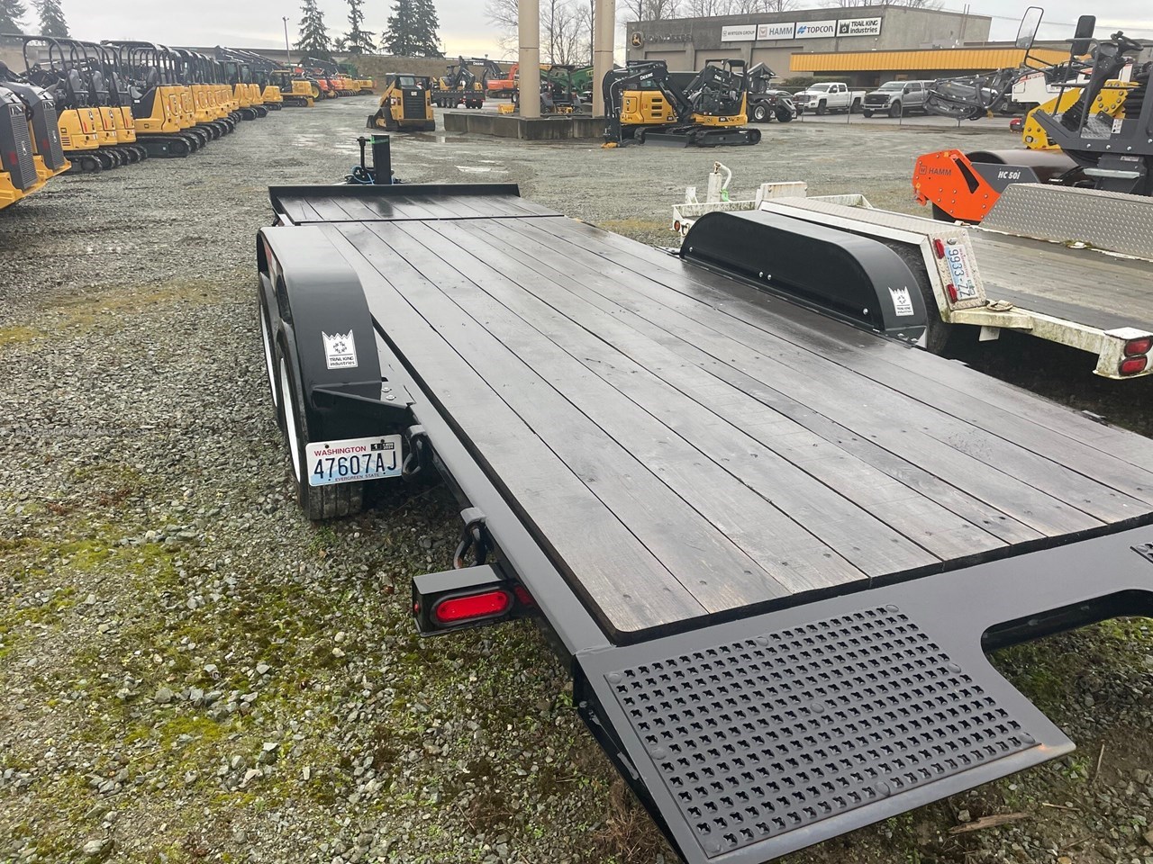 2022 Trail King TKT16U Image 3