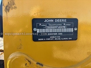 2022 John Deere 325G Image 5