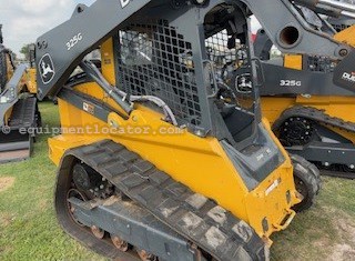 2022 John Deere 325G Image 10