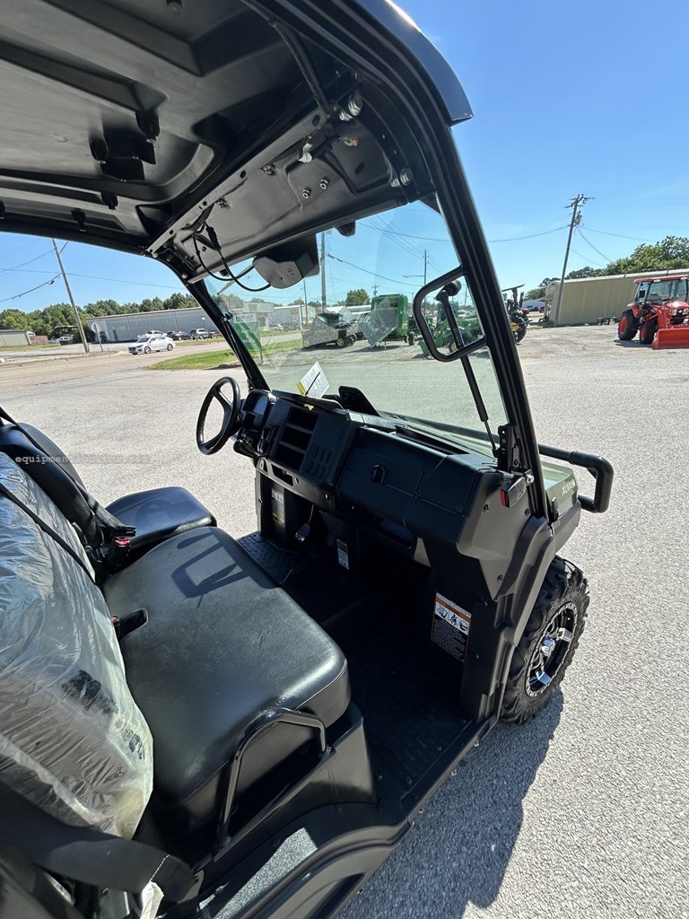 2023 John Deere XUV 835M Image 21