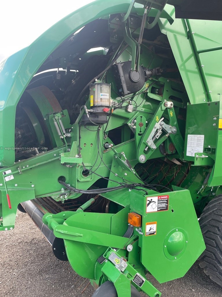 2021 John Deere L341 Image 10