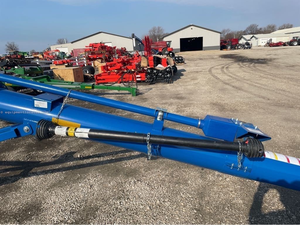 2024 Brandt 1037 SC Image 5