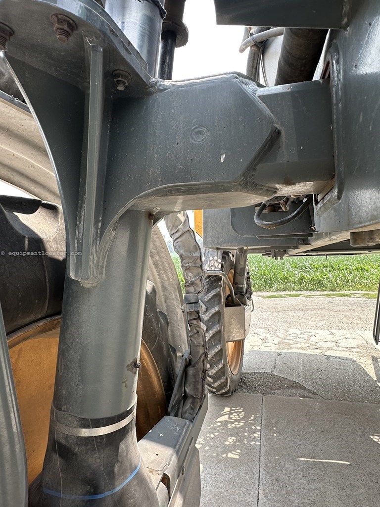 2012 Hagie STS12 Image 10