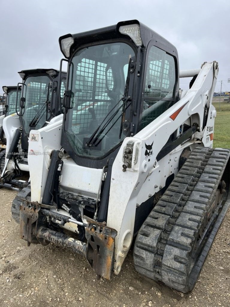 2020 Bobcat Compact Track Loaders T870 Image 1