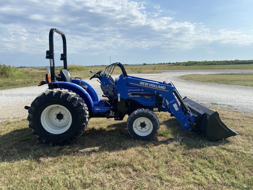 2022 New Holland Wormaster 25 Image 1