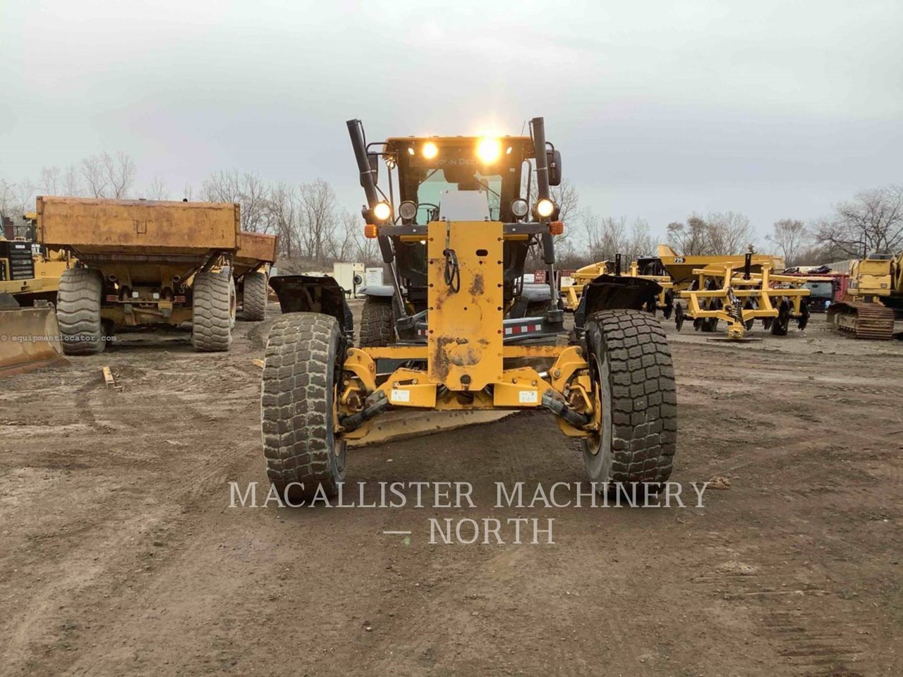 2018 John Deere 772G Image 10