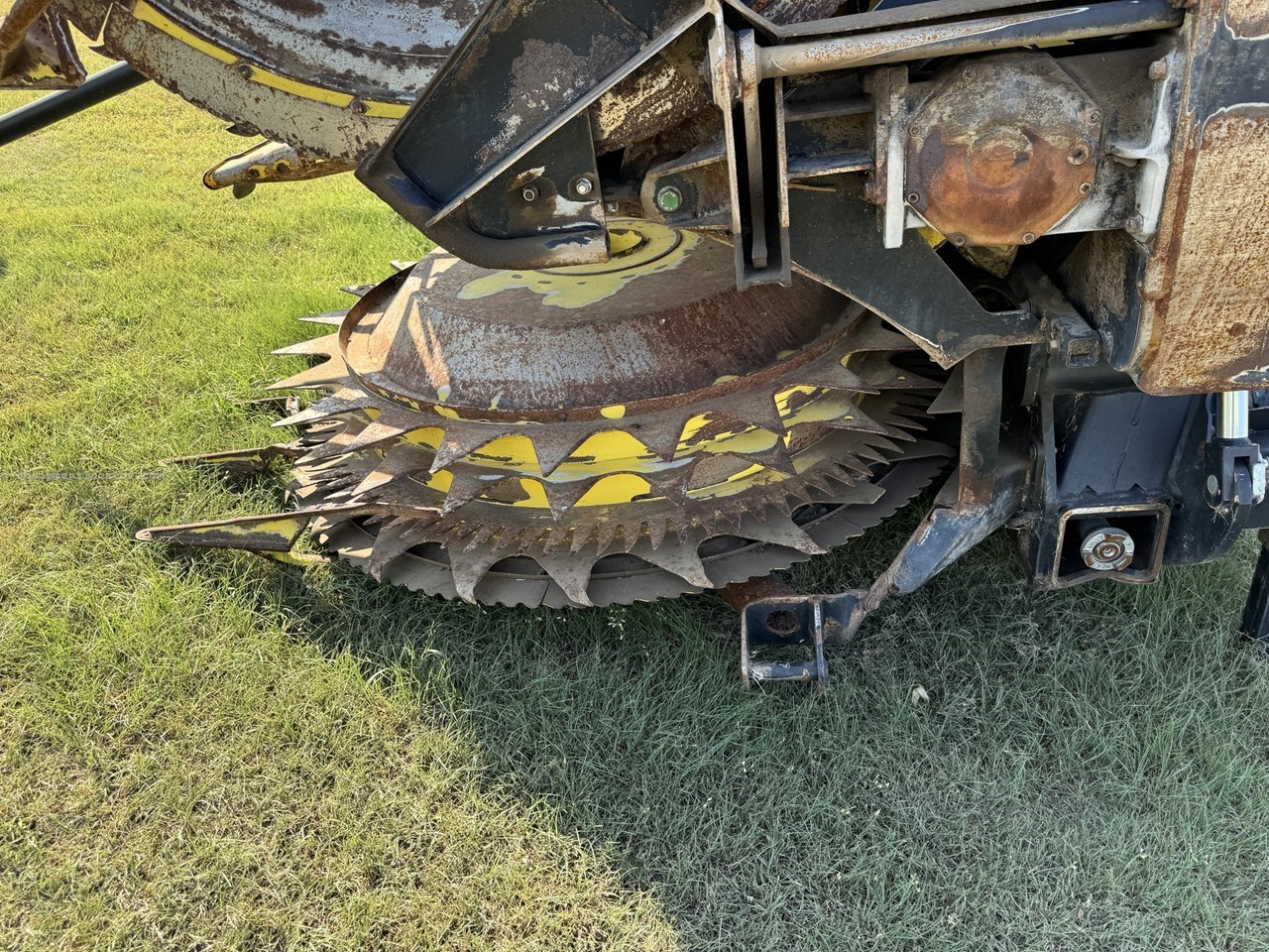 2019 John Deere 772 Image 10