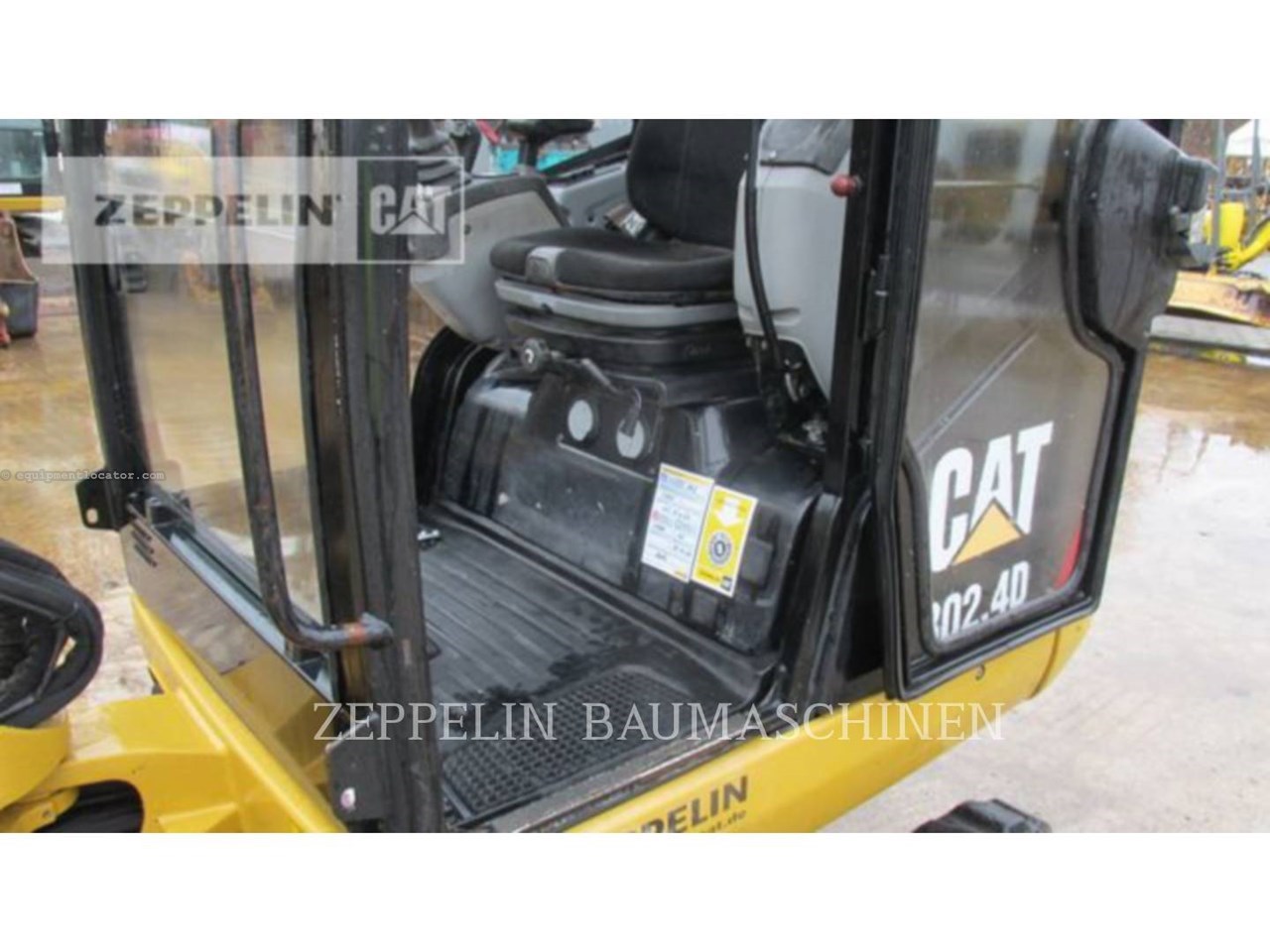 2019 Caterpillar 302.4D Image 10