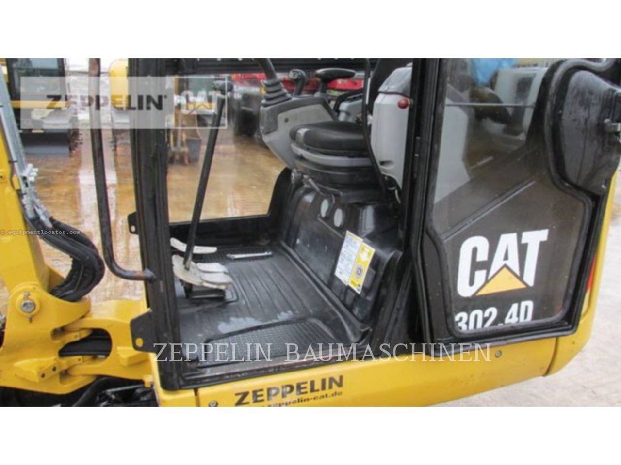 2019 Caterpillar 302.4D Image 11