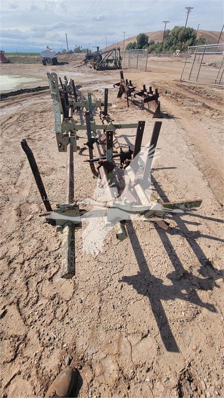 1992 Other 3 BAR ROW CULTIVATOR Image 1