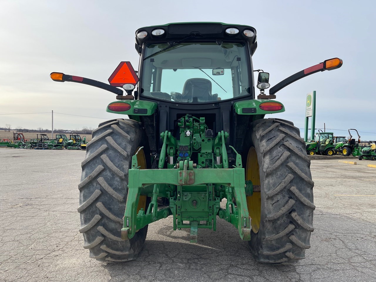 2017 John Deere 6155R Image 13