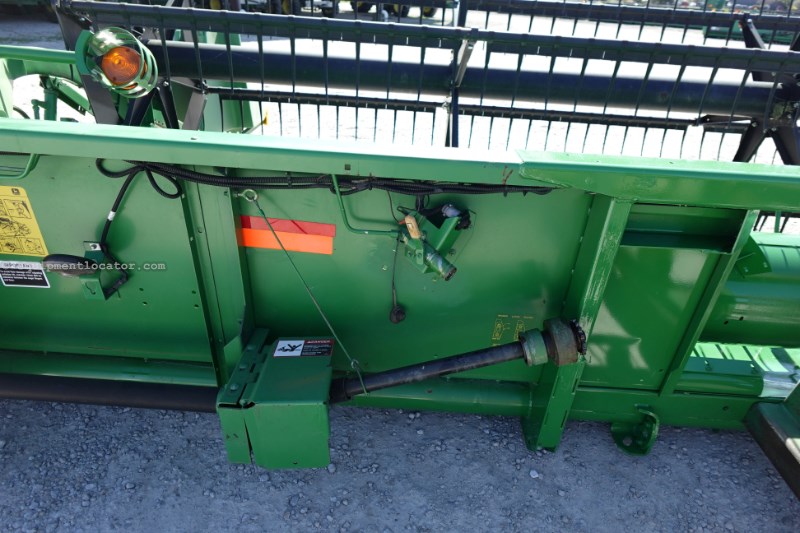 1999 John Deere 920 Image 14