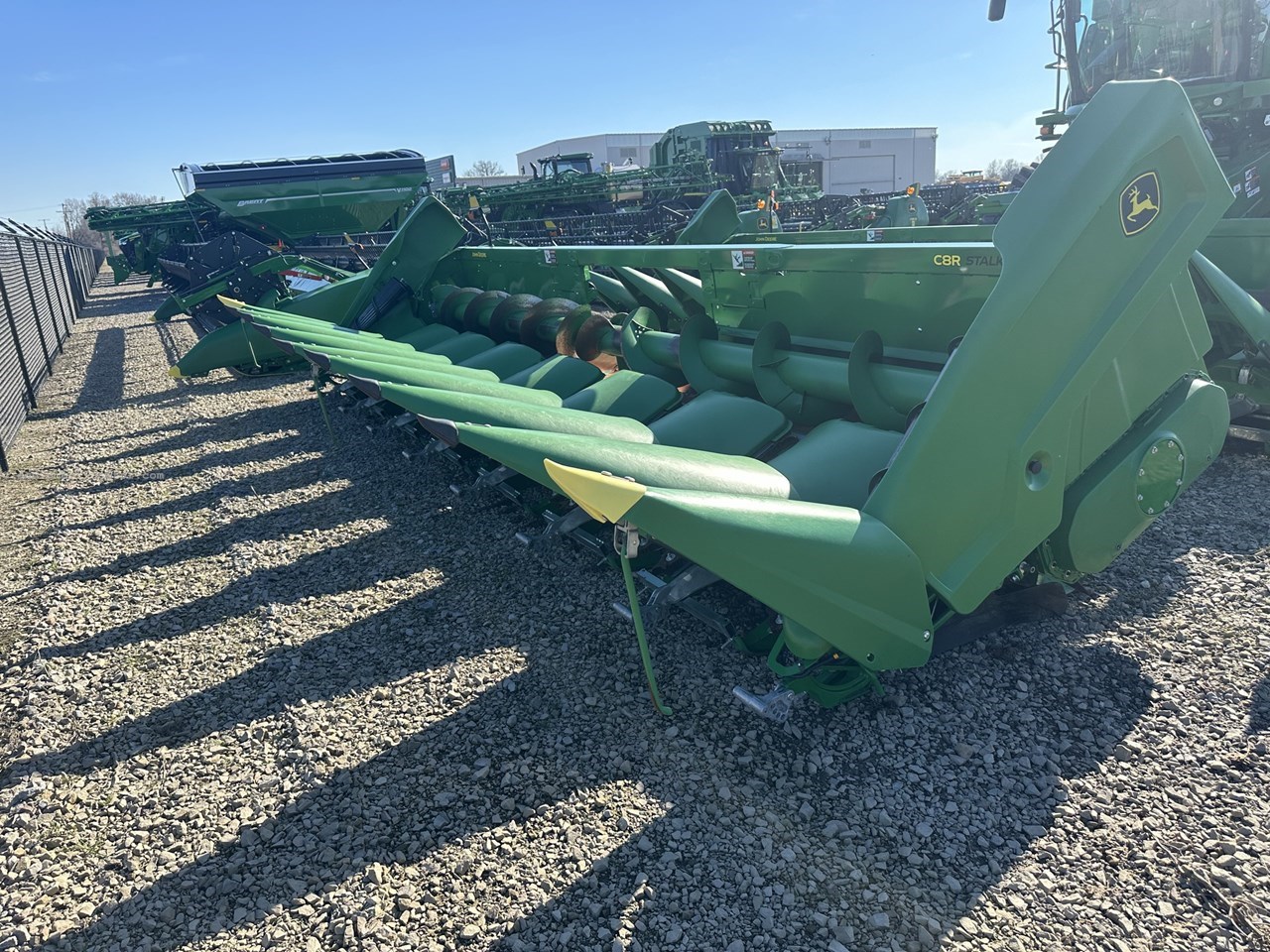 2023 John Deere C8R Image 3