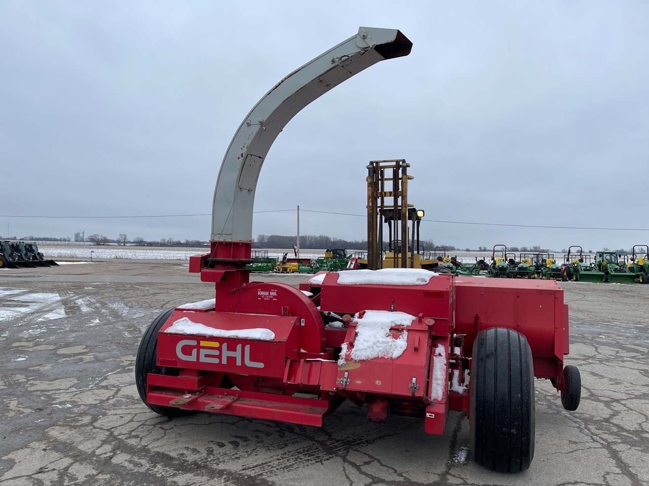 1998 Gehl CB1065 Image 3