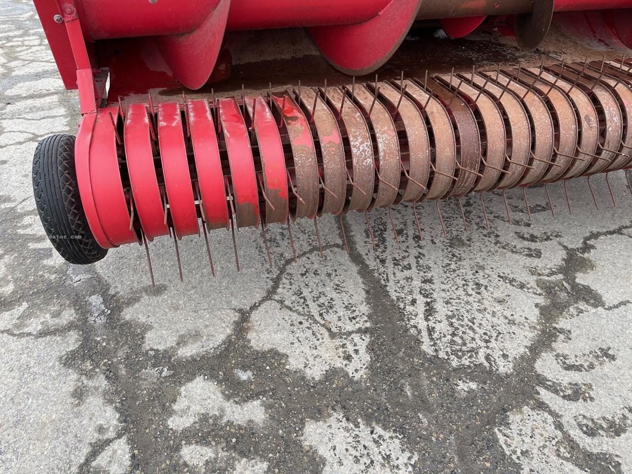 1998 Gehl CB1065 Image 7