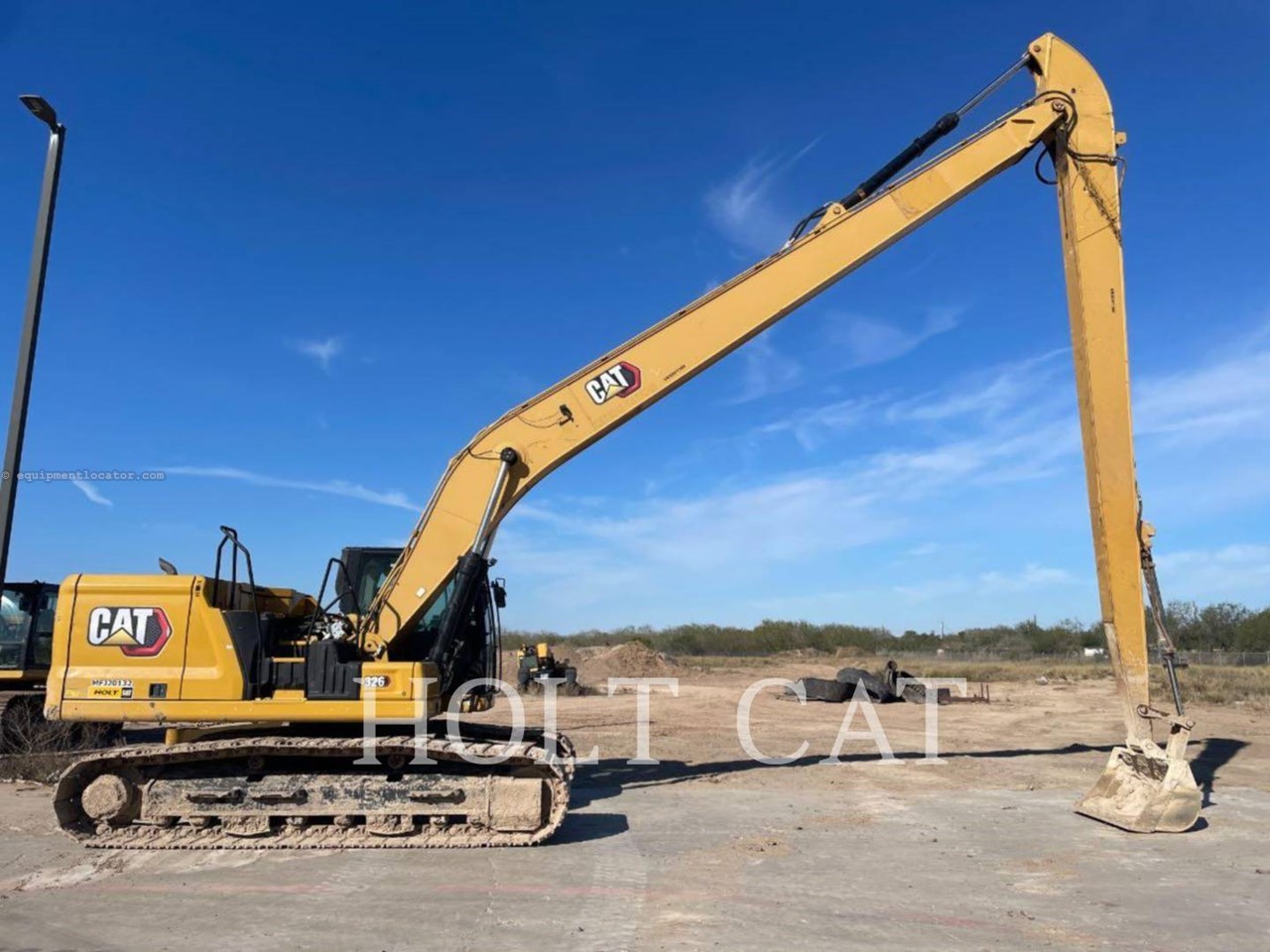 2022 Caterpillar 326 LRF Image 2