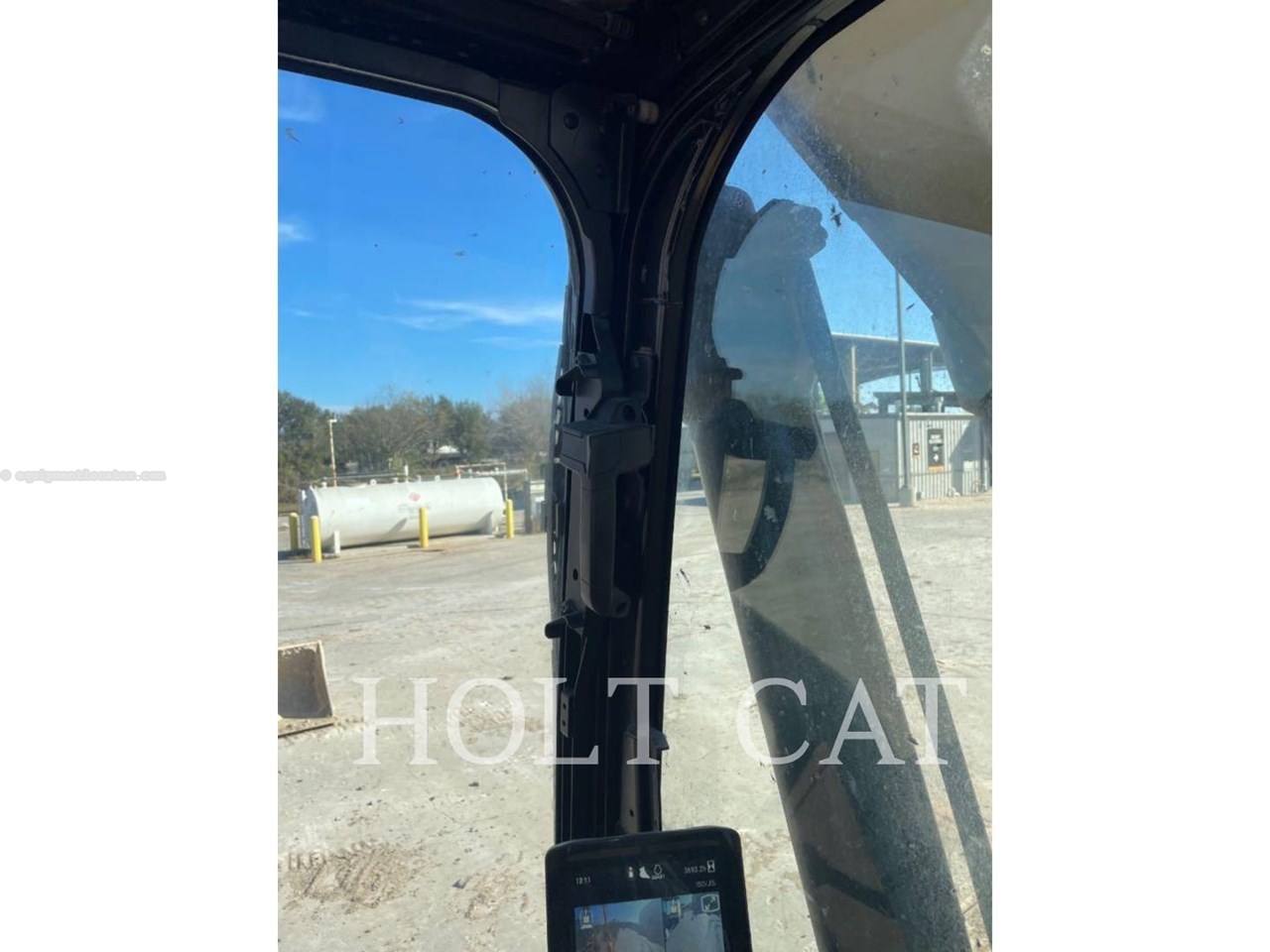 2022 Caterpillar 326 LRF Image 11