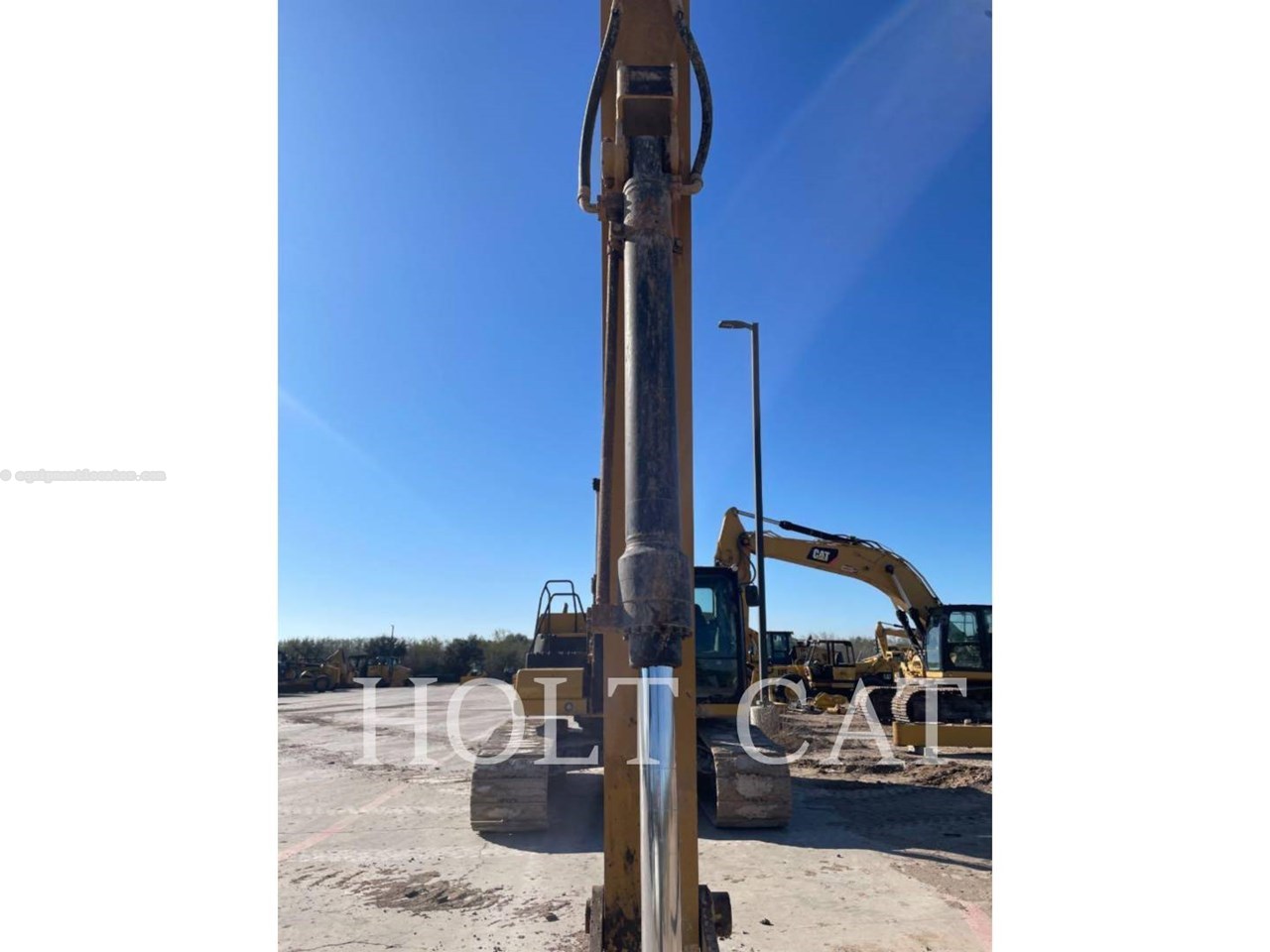 2022 Caterpillar 326 LRF Image 14