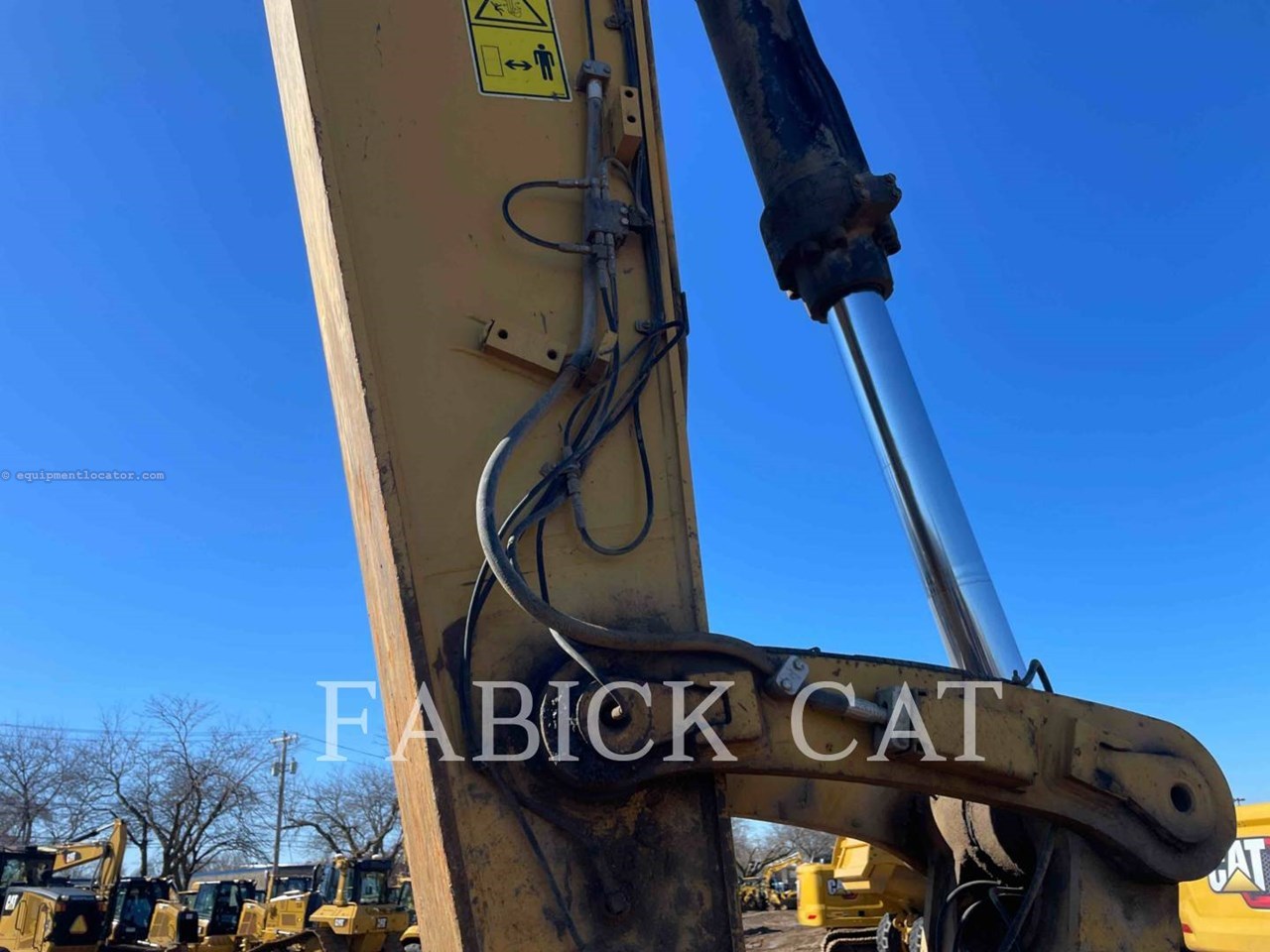 2016 Caterpillar 352F VG Image 10